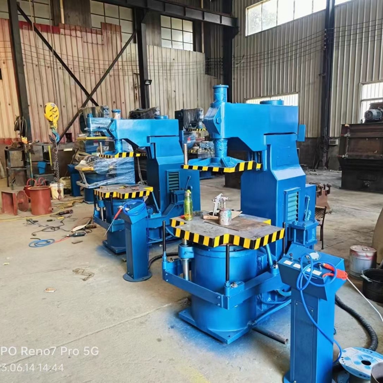 moulding machine.jpg